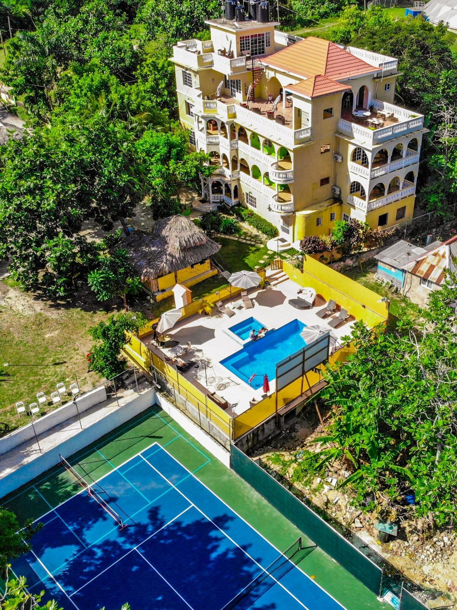 Takuma Boutque Hotel Hotel Rooms & Suites Montego Bay Exterior foto